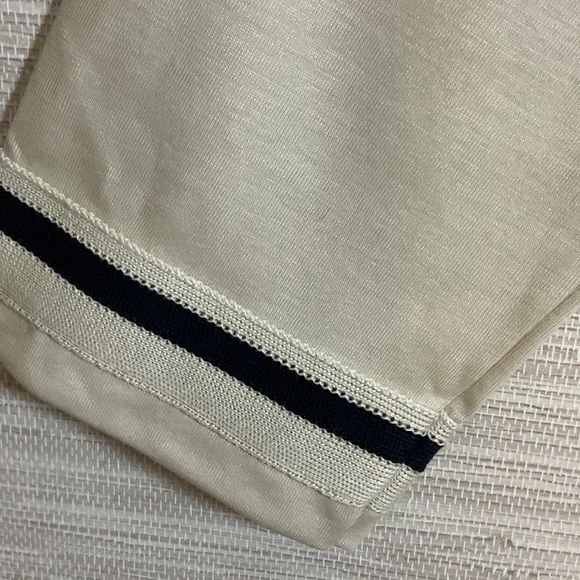 HANRO Madeleine Jacket Warm Sand 78817-1200 NWT Cream Small - Picture 6 of 8